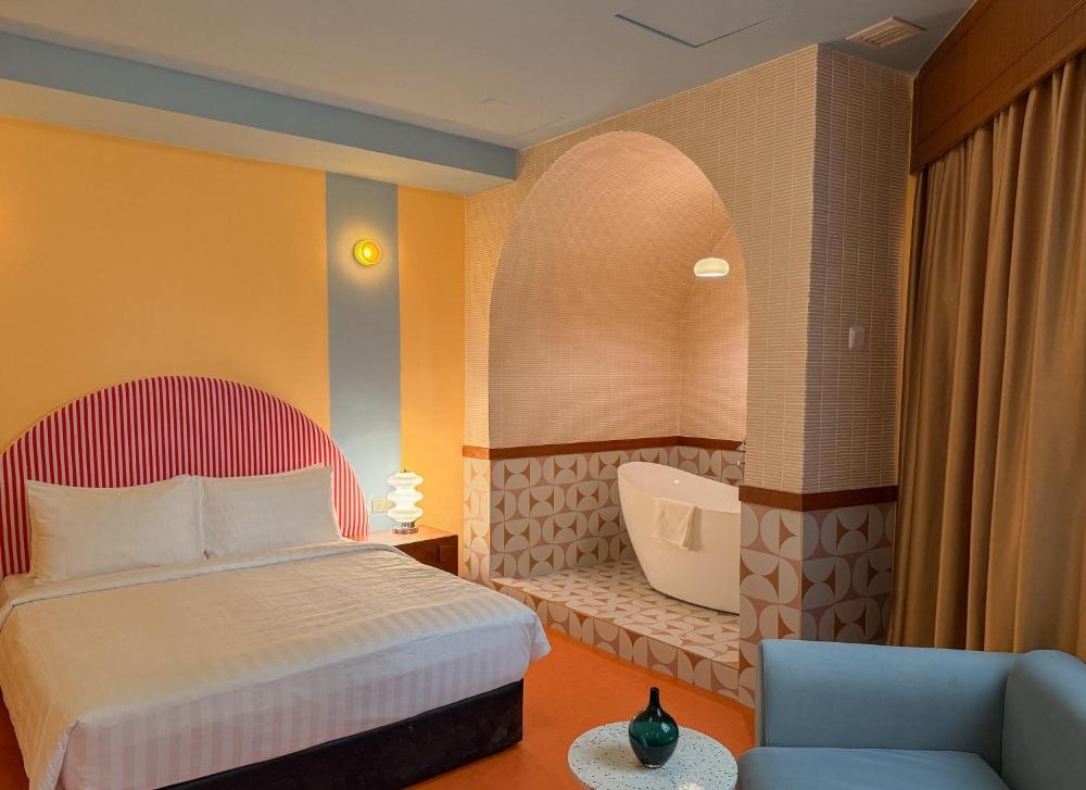 Room 4