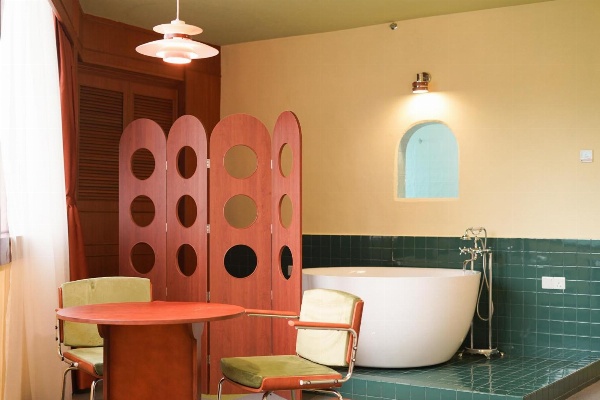The Très Hotel image 4
